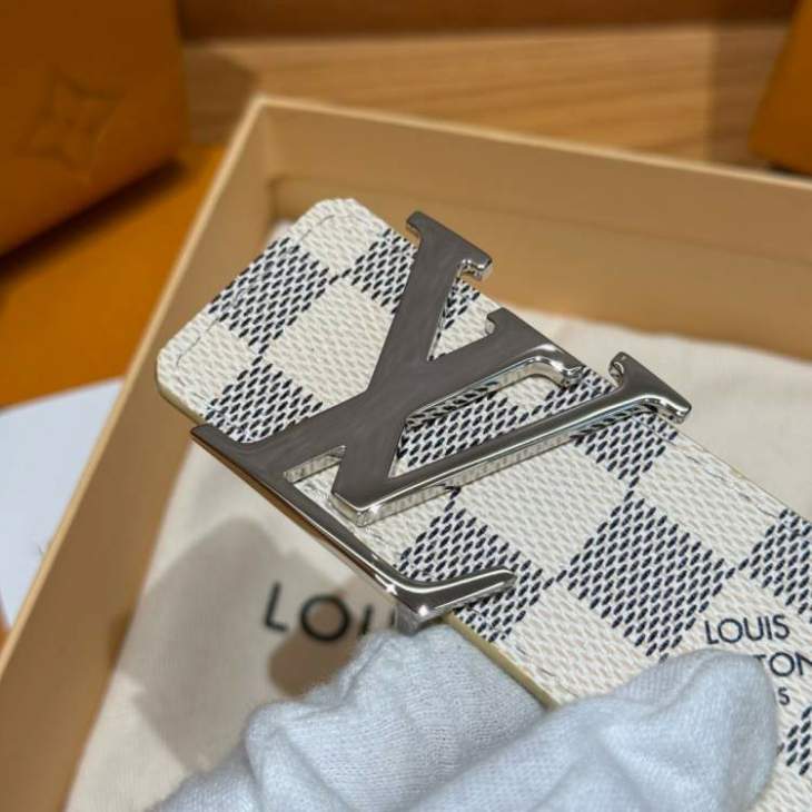 Picture of Louis Vuitton Belts _SKUfw238757096fw